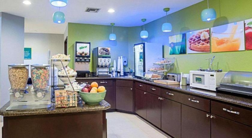 Quality Suites Sulphur Ngoại thất bức ảnh