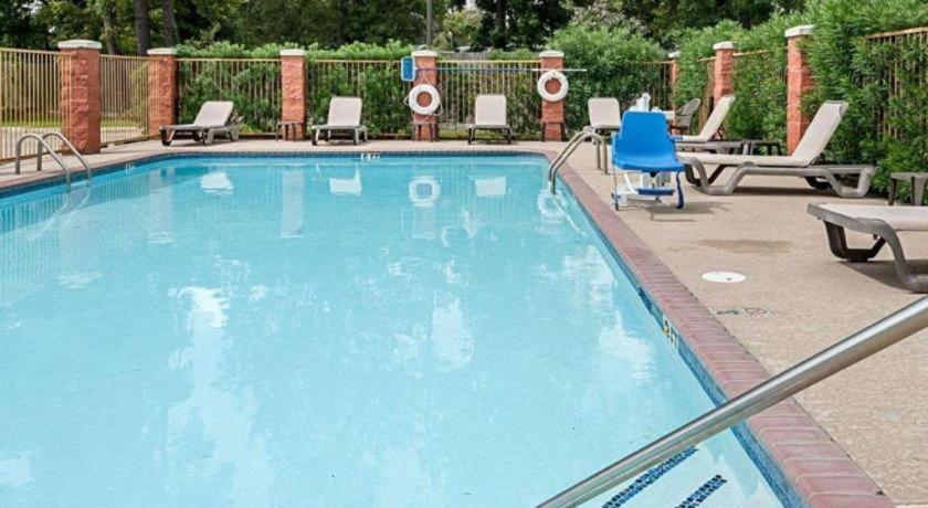 Quality Suites Sulphur Ngoại thất bức ảnh
