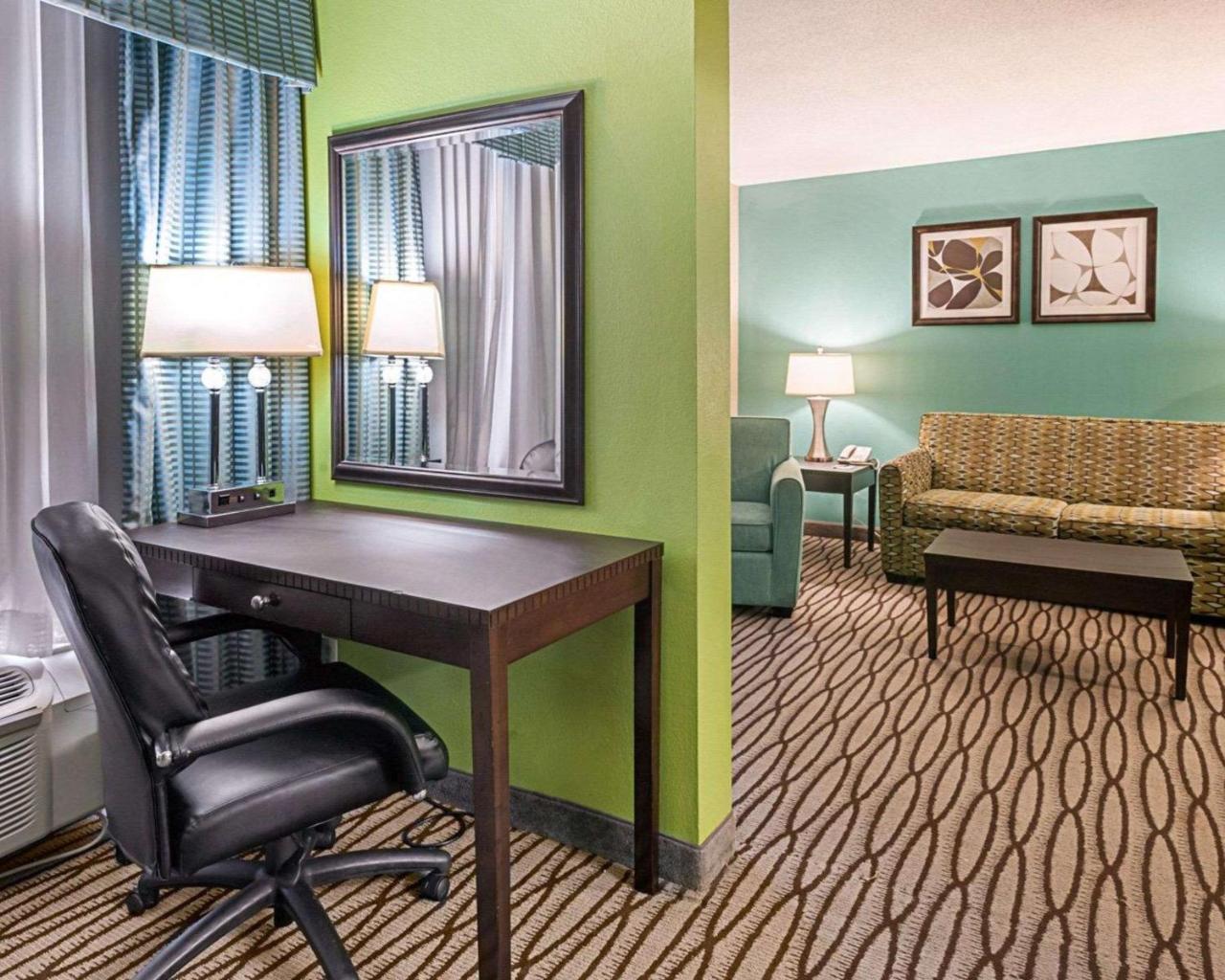 Quality Suites Sulphur Ngoại thất bức ảnh