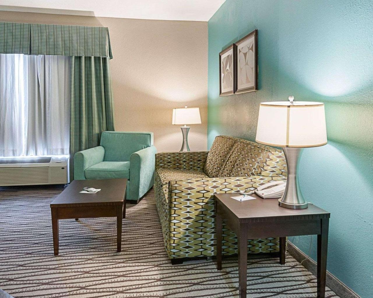 Quality Suites Sulphur Ngoại thất bức ảnh